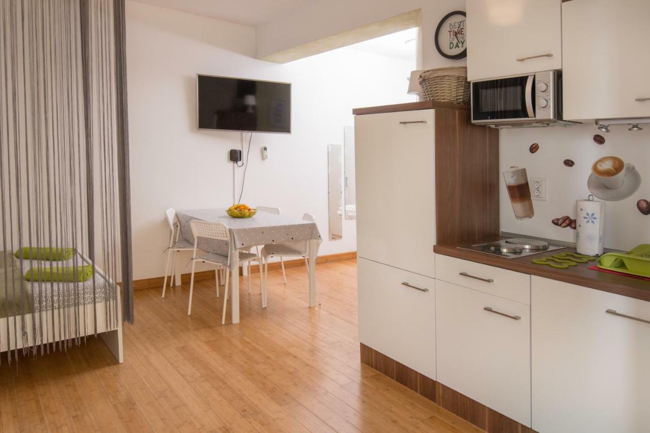 Apartment Nina 普拉 外观 照片